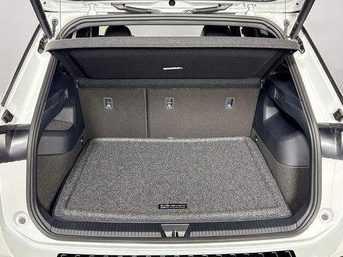 New 2026 Volkswagen Tiguan SEL R-Line image 22