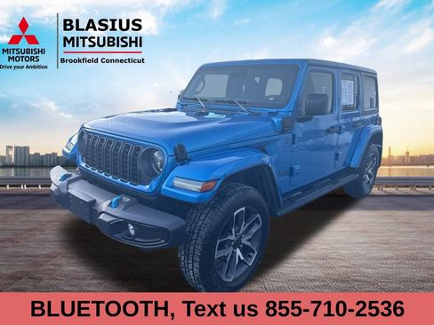 Used 2024 Jeep Wrangler Unlimited w/ Convenience Group image 9