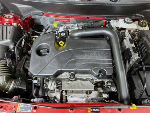 Used 2024 Chevrolet Equinox LT w/ LPO, Floor Liner Package image 34