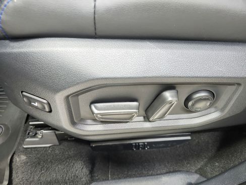 Used 2024 Toyota Tundra Platinum AWD/4WD image 20