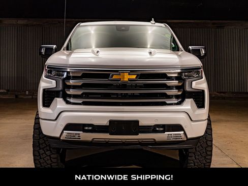 Used 2025 Chevrolet Silverado 1500 High Country w/ High Country Premium Package image 4