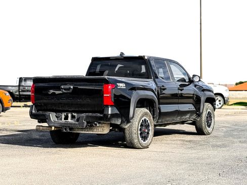 Used 2024 Toyota Tacoma TRD Off-Road AWD/4WD image 6