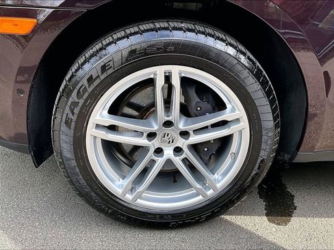 Certified 2023 Porsche Macan AWD/4WD image 14