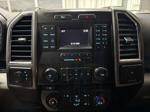 Used 2016 Ford F150 XLT AWD/4WD image 8