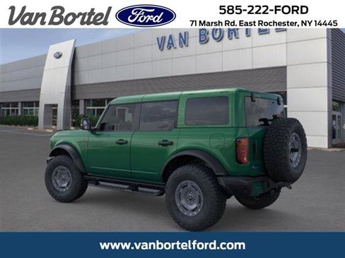 Used 2025 Ford Bronco Badlands image 90