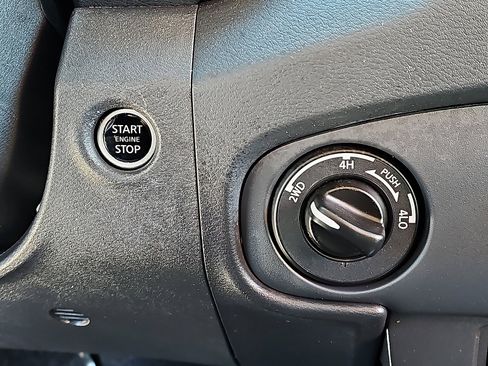 Certified 2024 Nissan Frontier SV w/ Technology Package image 26