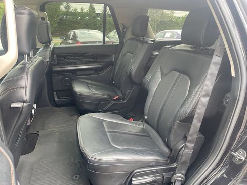 Used 2019 Ford Expedition Platinum AWD/4WD image 16