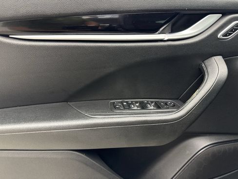 Used 2019 Maserati Levante AWD/4WD image 37