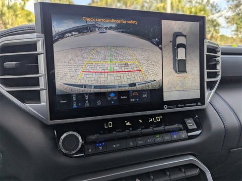 Used 2023 Toyota Tundra Platinum image 32