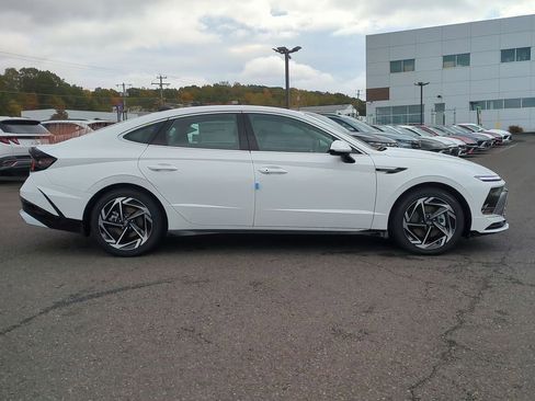 New 2026 Hyundai Sonata SEL AWD/4WD image 2