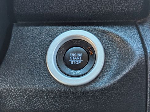 Used 2017 RAM 1500 Laramie w/ Convenience Group image 30