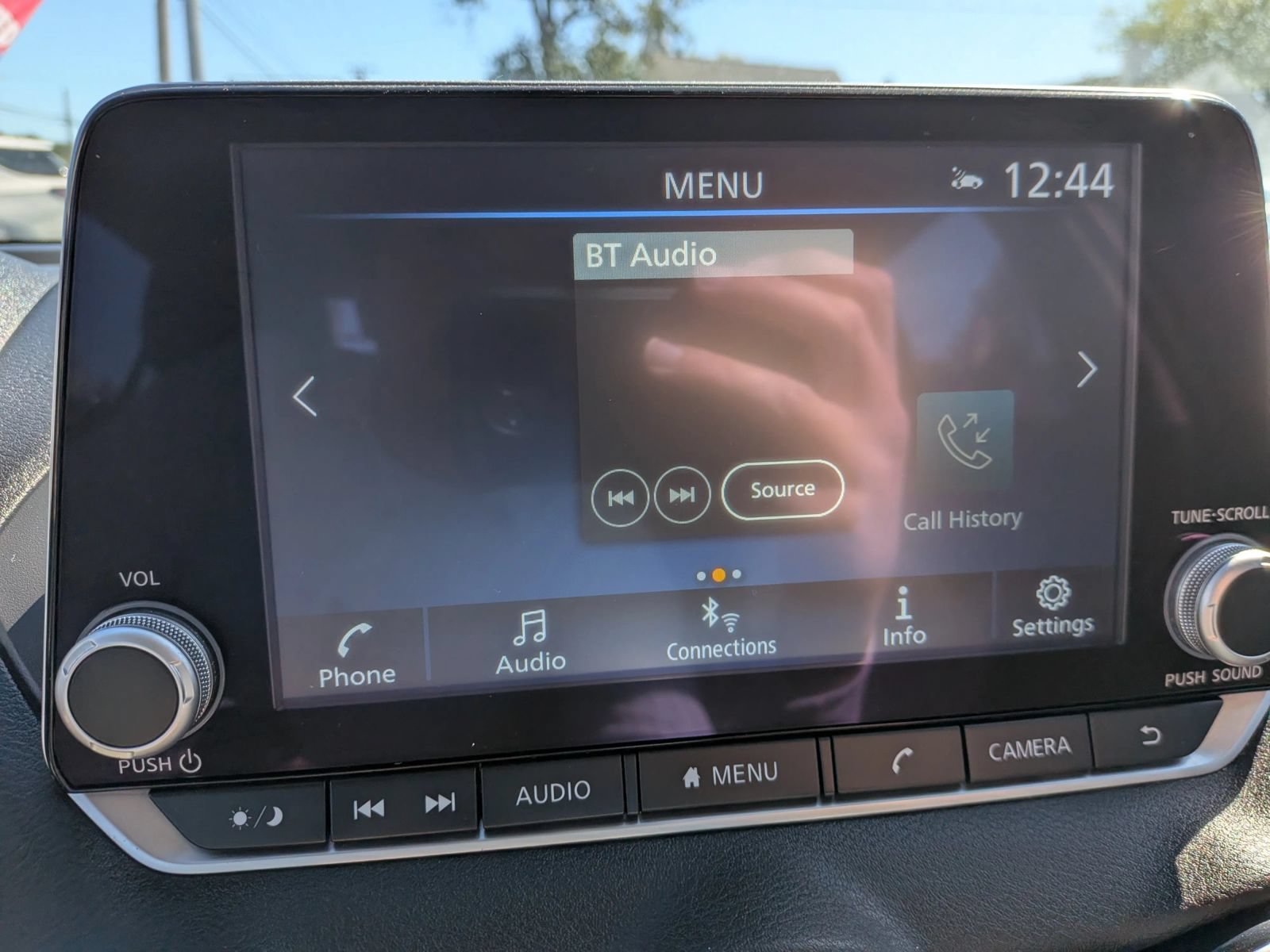 Used 2025 Nissan Sentra SV FWD image 45