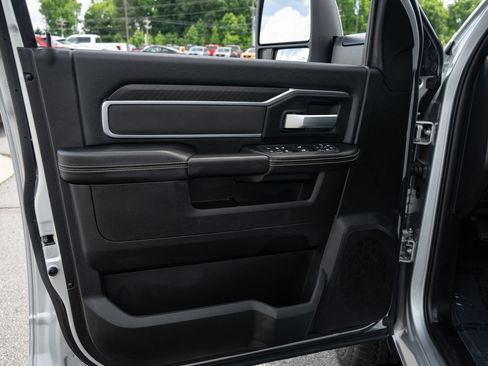 Used 2026 RAM 2500 Big Horn AWD/4WD image 16