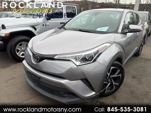 Used 2018 Toyota C-HR XLE image 1