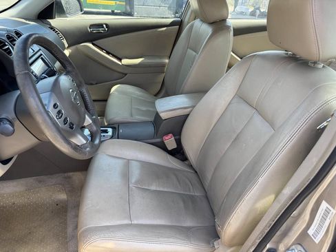 Used 2011 Nissan Altima 2.5 SL w/ Technology Pkg FWD image 20
