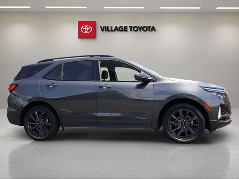 Used 2023 Chevrolet Equinox RS AWD/4WD image 6