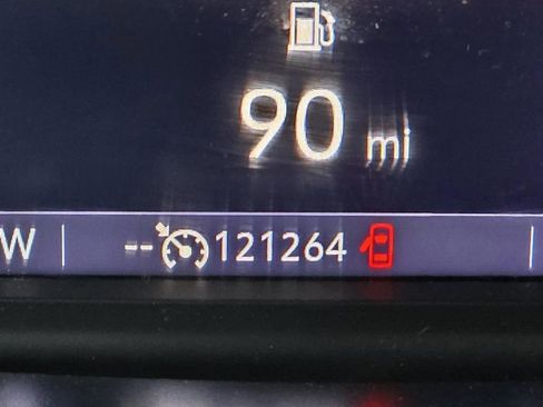 Used 2021 Chevrolet Silverado 1500 LT image 31