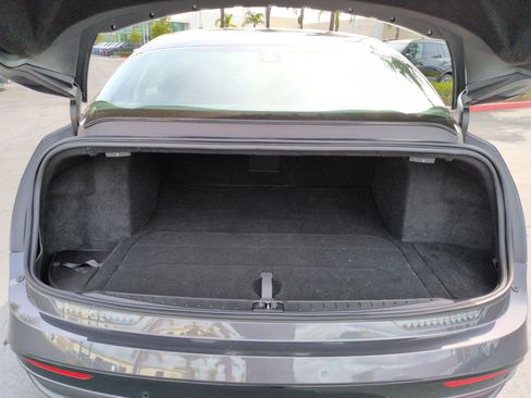 Used 2024 Lucid Air Touring AWD/4WD image 31