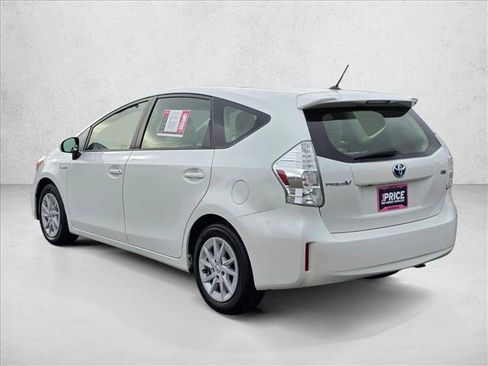Used 2014 Toyota Prius V Two FWD image 7