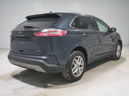 Used 2022 Ford Edge SEL w/ Convenience Package image 5