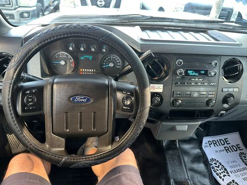Used 2016 Ford F250 XL w/ Power Equipment Group AWD/4WD image 6