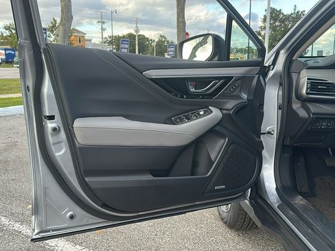 New 2025 Subaru Outback Limited image 8