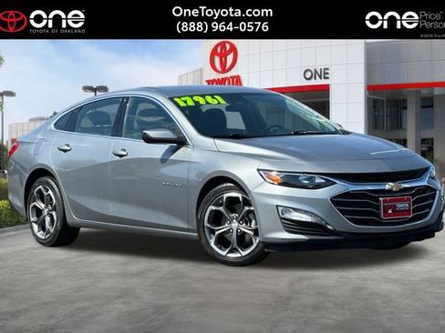 Used 2024 Chevrolet Malibu LT FWD image 1