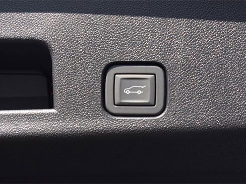 New 2026 Chevrolet Traverse RS image 22