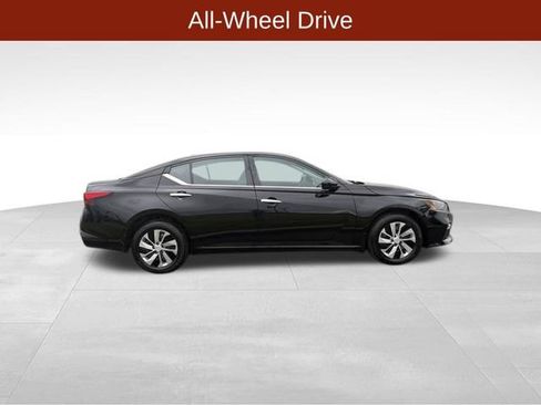 Used 2020 Nissan Altima 2.5 S AWD/4WD image 8