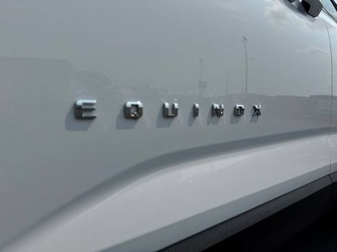 Used 2025 Chevrolet Equinox LT AWD/4WD image 34