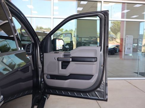 Used 2020 Ford F150 XLT w/ Equipment Group 302A Luxury AWD/4WD image 44