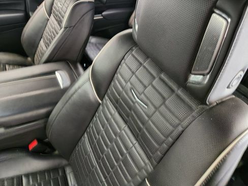 Used 2024 Cadillac Escalade Sport Platinum w/ LPO, ONYX Package AWD/4WD image 24