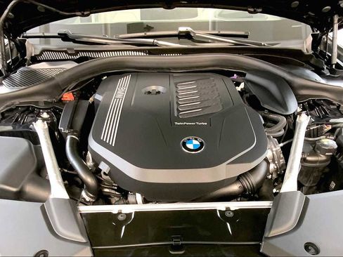 Certified 2023 BMW 540i xDrive w/ Dynamic Handling Package image 30