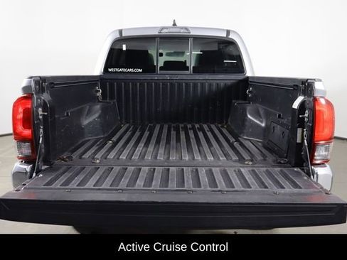 Used 2020 Toyota Tacoma SR5 image 10