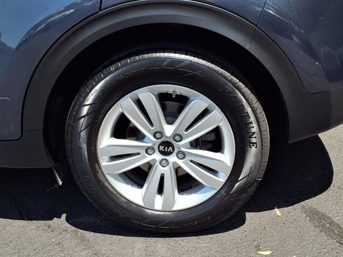 Used 2018 Kia Sportage LX FWD image 4