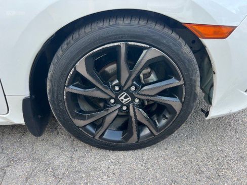 Used 2020 Honda Civic Sport image 9