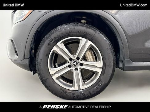 Used 2022 Mercedes-Benz GLC 300 GLC 300 image 2