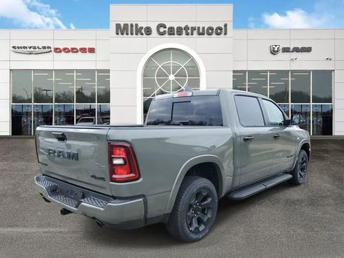 New 2026 RAM 1500 4x4 Crew Cab image 3