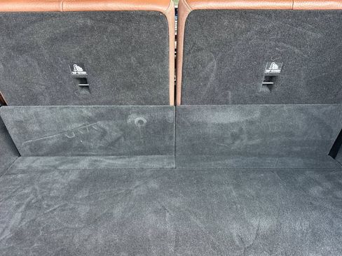 Used 2025 Mercedes-Benz GLS 450 4MATIC image 35