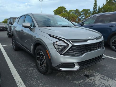Certified 2023 Kia Sportage LX image 2