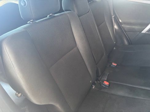 Used 2017 Toyota RAV4 LE w/ Carpet Mat Package image 17