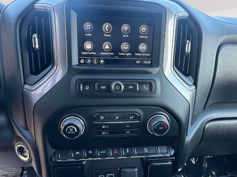 Used 2022 Chevrolet Silverado 1500 Custom Trail Boss AWD/4WD image 8