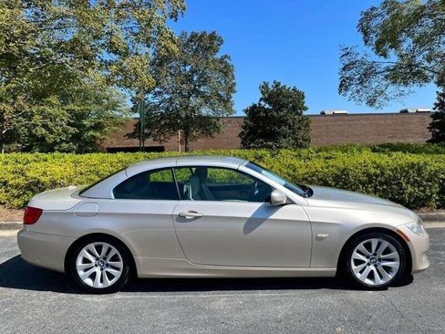 Used 2012 BMW 328i Convertible RWD image 4