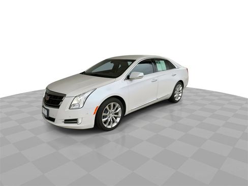 Certified 2017 Cadillac XTS Luxury image 4