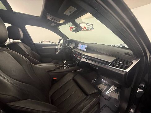 Used 2017 BMW X6 sDrive35i w/ M Sport Package RWD image 30