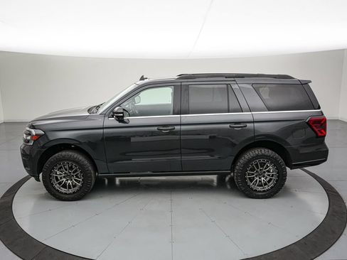 Certified 2024 Ford Expedition Limited AWD/4WD image 7