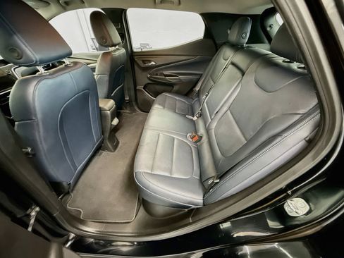 Used 2023 Chevrolet Bolt EUV Premier FWD image 26