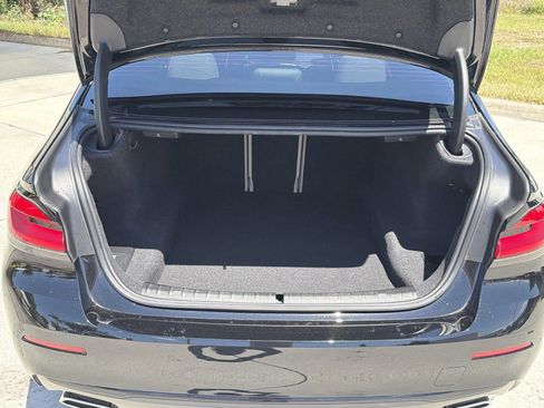 Certified 2023 BMW 530i w/ Convenience Package RWD image 11