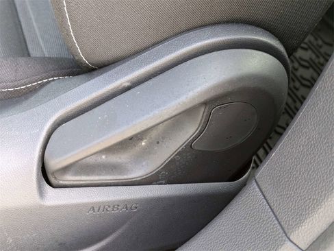 Certified 2025 Volkswagen Jetta S image 23