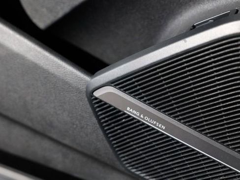 Used 2018 Audi Q5 2.0T Premium Plus w/ Premium Plus Package image 47